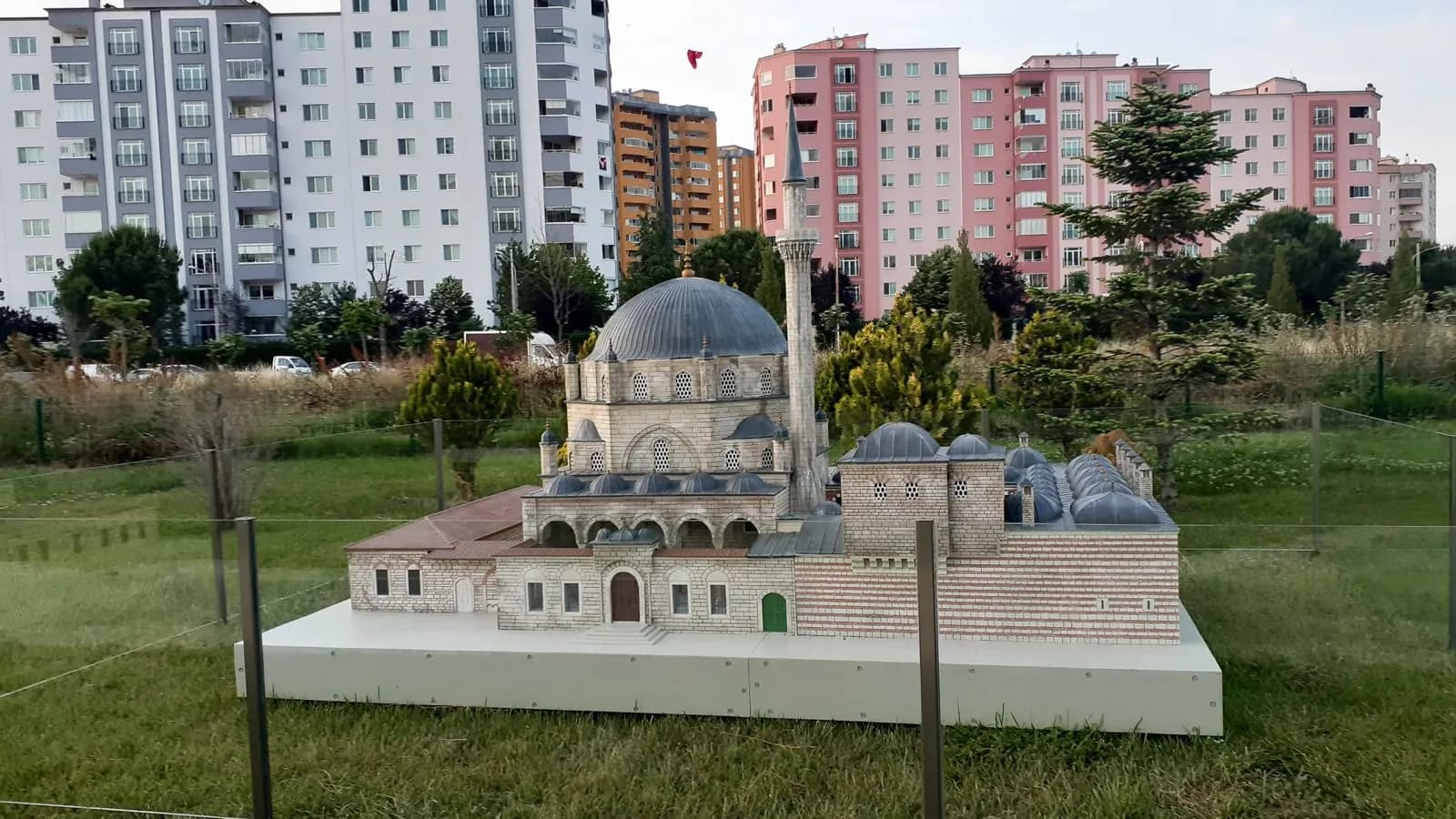 Sanatsal Maket Eskitme 2, Ramazan Eroğlu